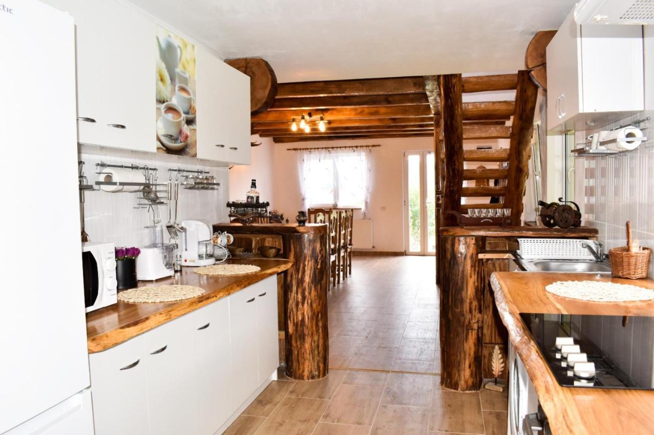 Casa De Sub Hora Villa Zărneşti Dış mekan fotoğraf