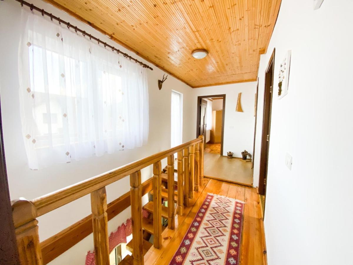 Casa De Sub Hora Villa Zărneşti Dış mekan fotoğraf