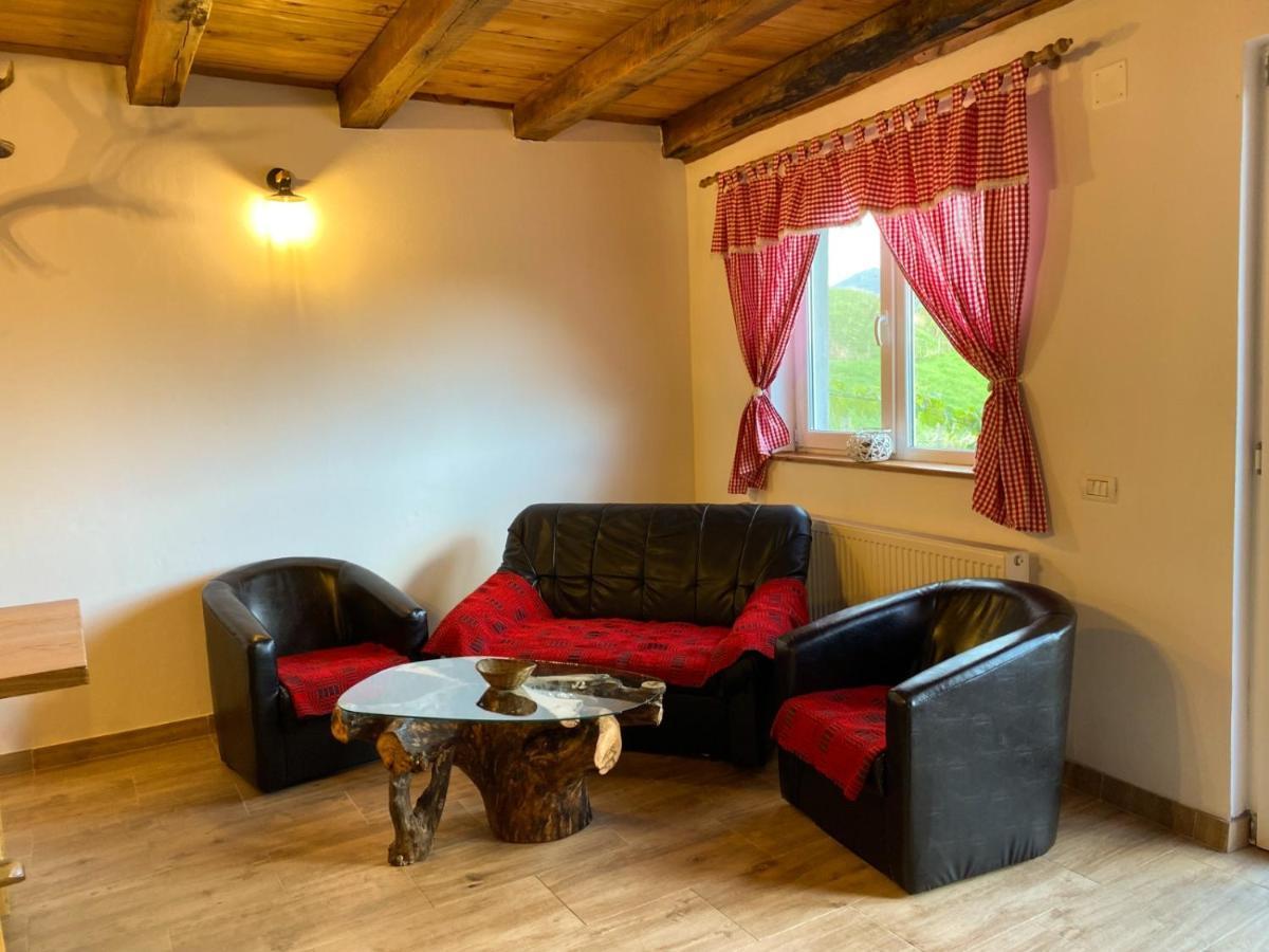 Casa De Sub Hora Villa Zărneşti Dış mekan fotoğraf
