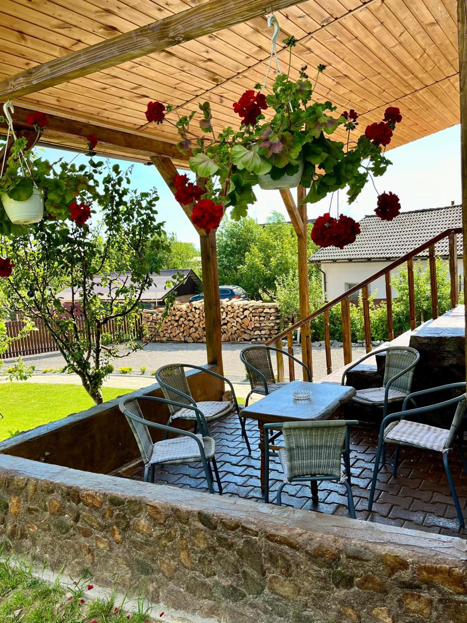 Casa De Sub Hora Villa Zărneşti Dış mekan fotoğraf