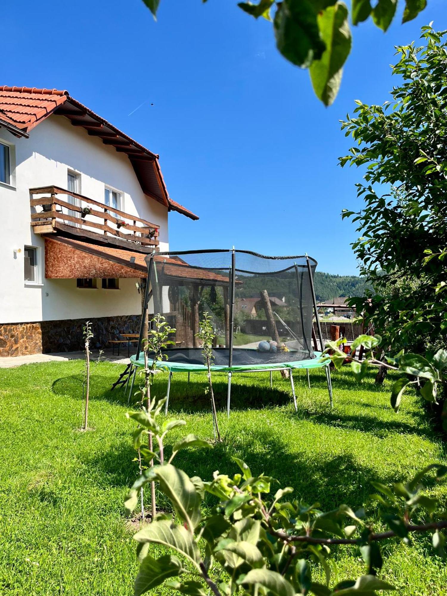 Casa De Sub Hora Villa Zărneşti Dış mekan fotoğraf